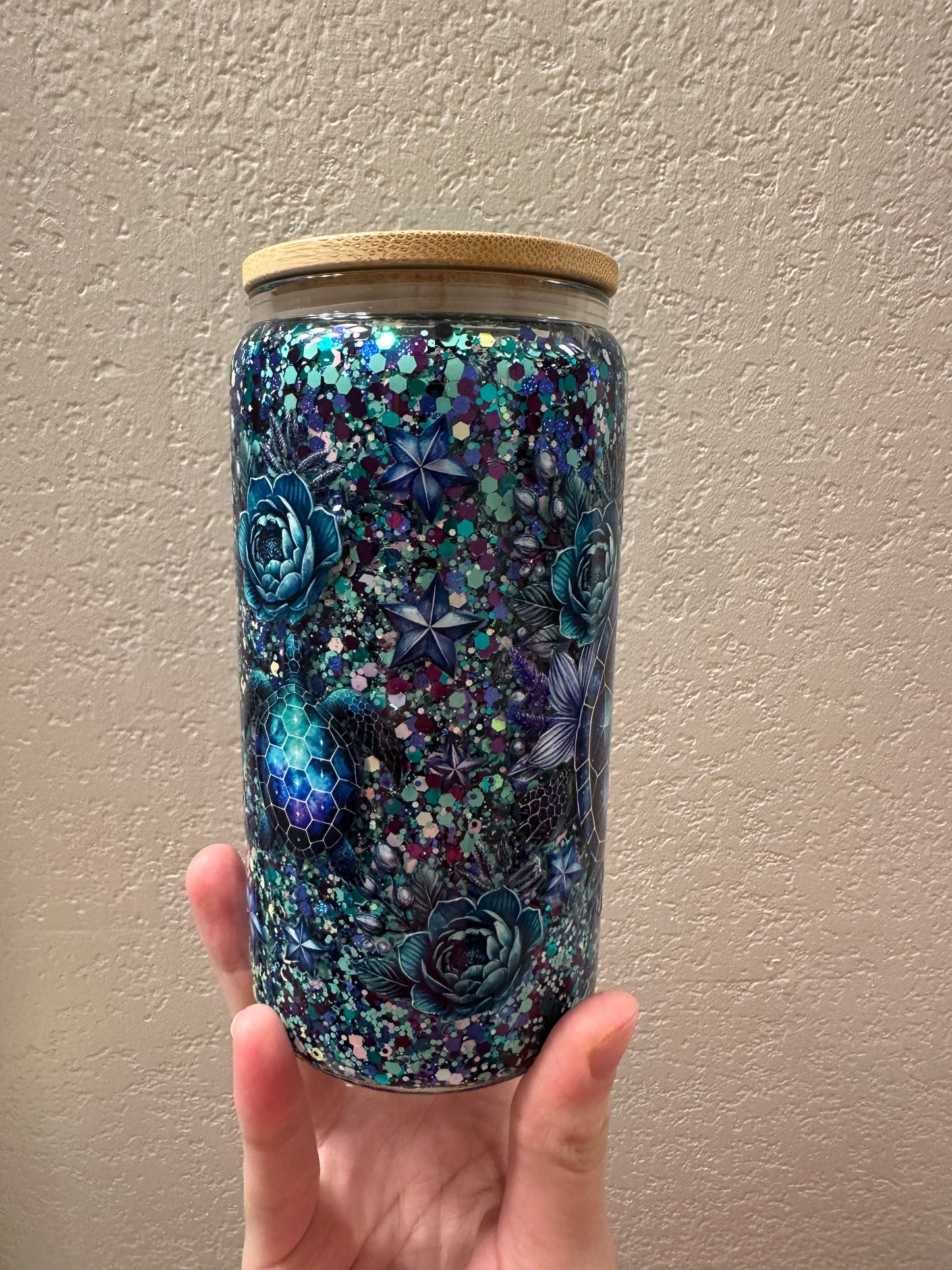 RTs 16oz turtle snowglobe